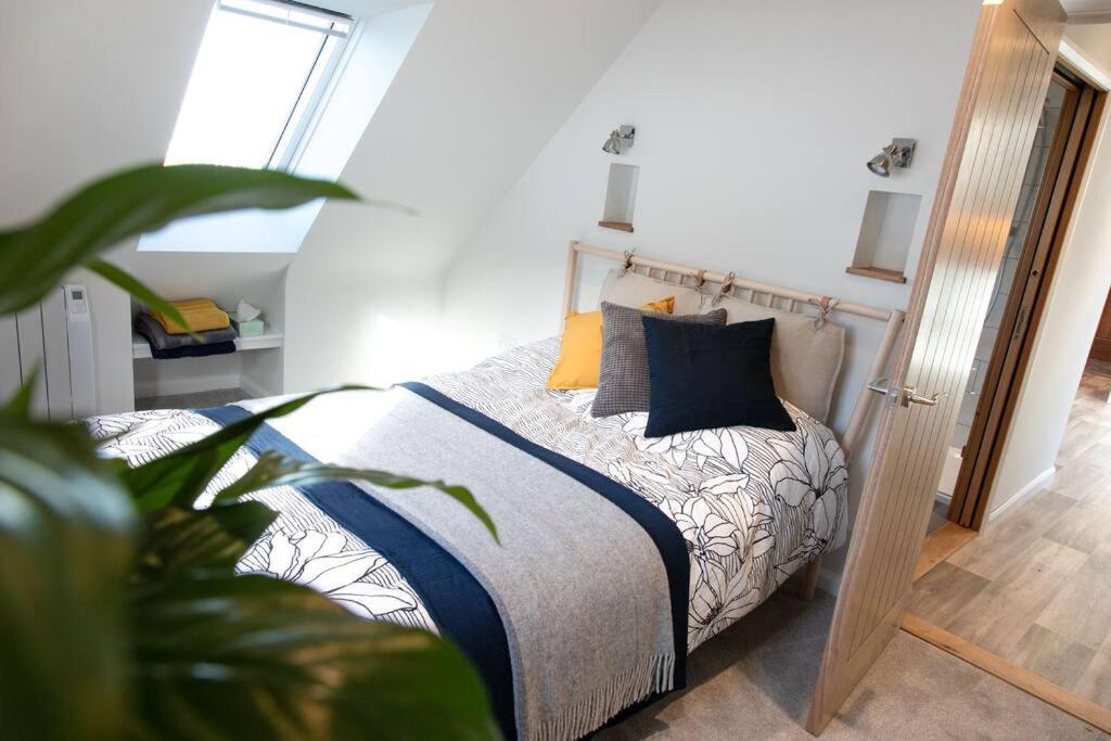 The Roost - A Bird'S Eye View In The Countryside Apartment Cullompton Exterior photo